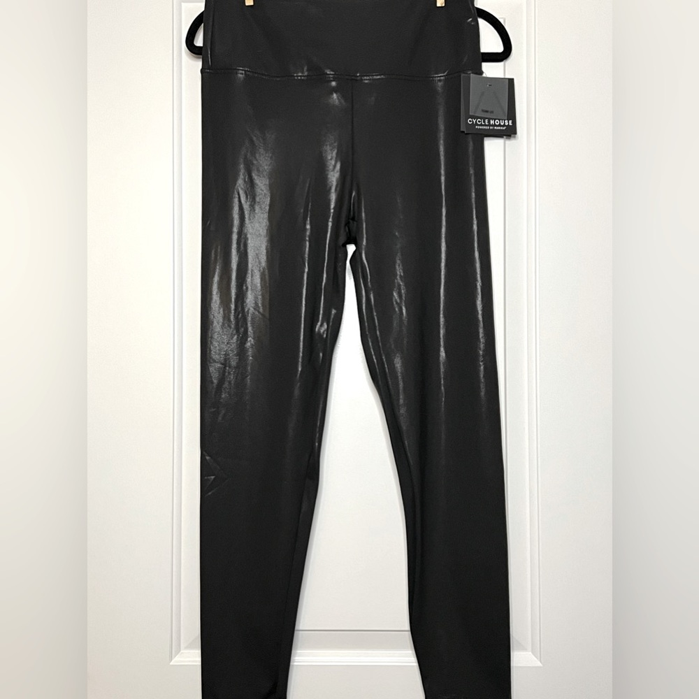Cycle House Leggings Powered by Marika